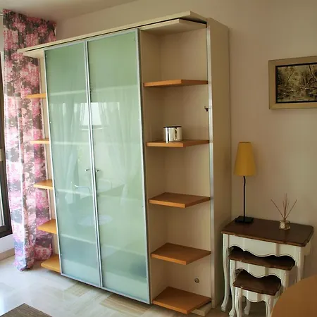Gray D' Albion Apartment *